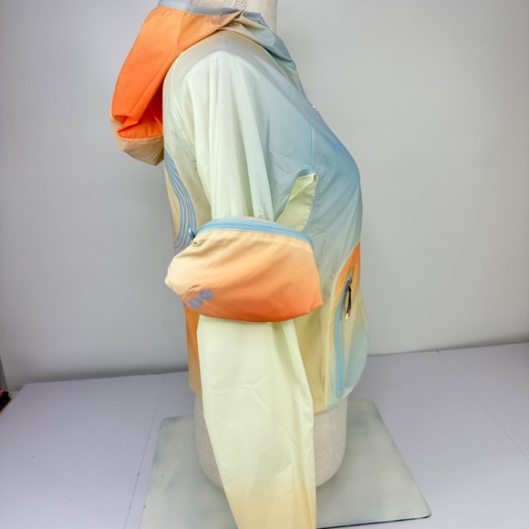 NWT Lululemon x Madhappy Packable Run Jacket Multicolored Womens Size 0 - Picture 4 of 15